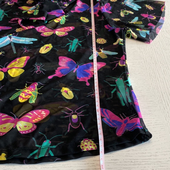 NWOT - Exoticathletica Short Sleeve Blouse - Picture 13 of 14